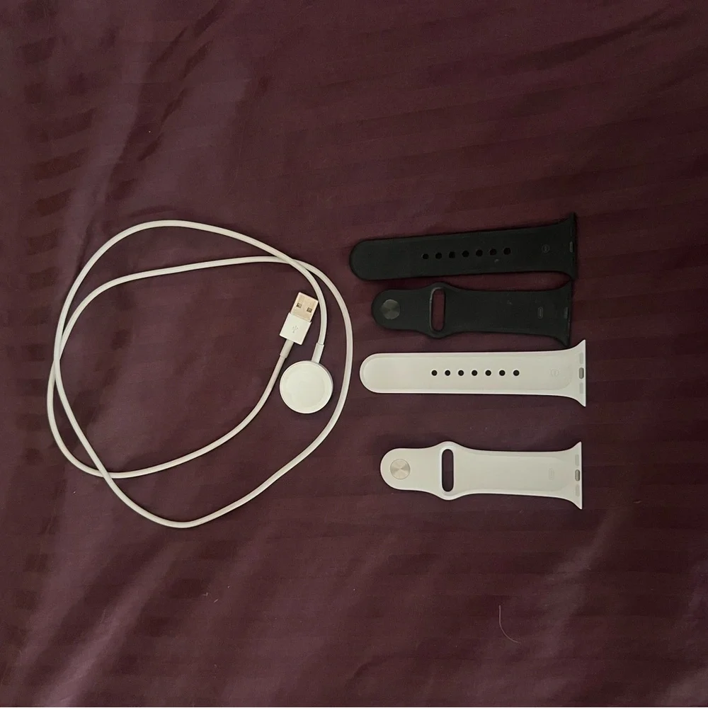 Apple Watch 40mm S/M sports bands and charger